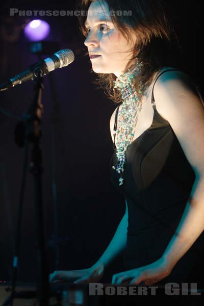 DASHA AND VORSE - 2007-01-05 - PARIS - La Fleche d'Or - 